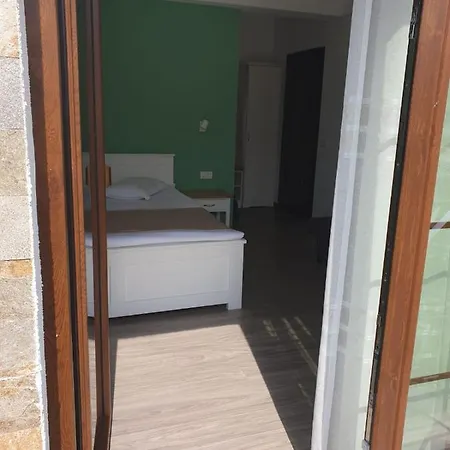 Casa Iarina *