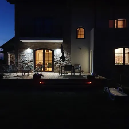Guest house Casa Iarina